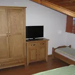 Lucian فيلة